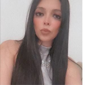 Meet your Posher, Bee